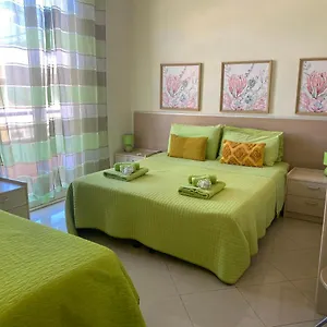 https://bb-del-centro-rosolini.sicilyhotelsitaly.net